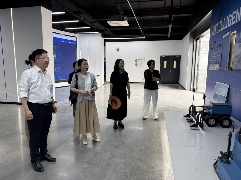 省住建厅科技发展中心陶翠萍莅临我院考察交流